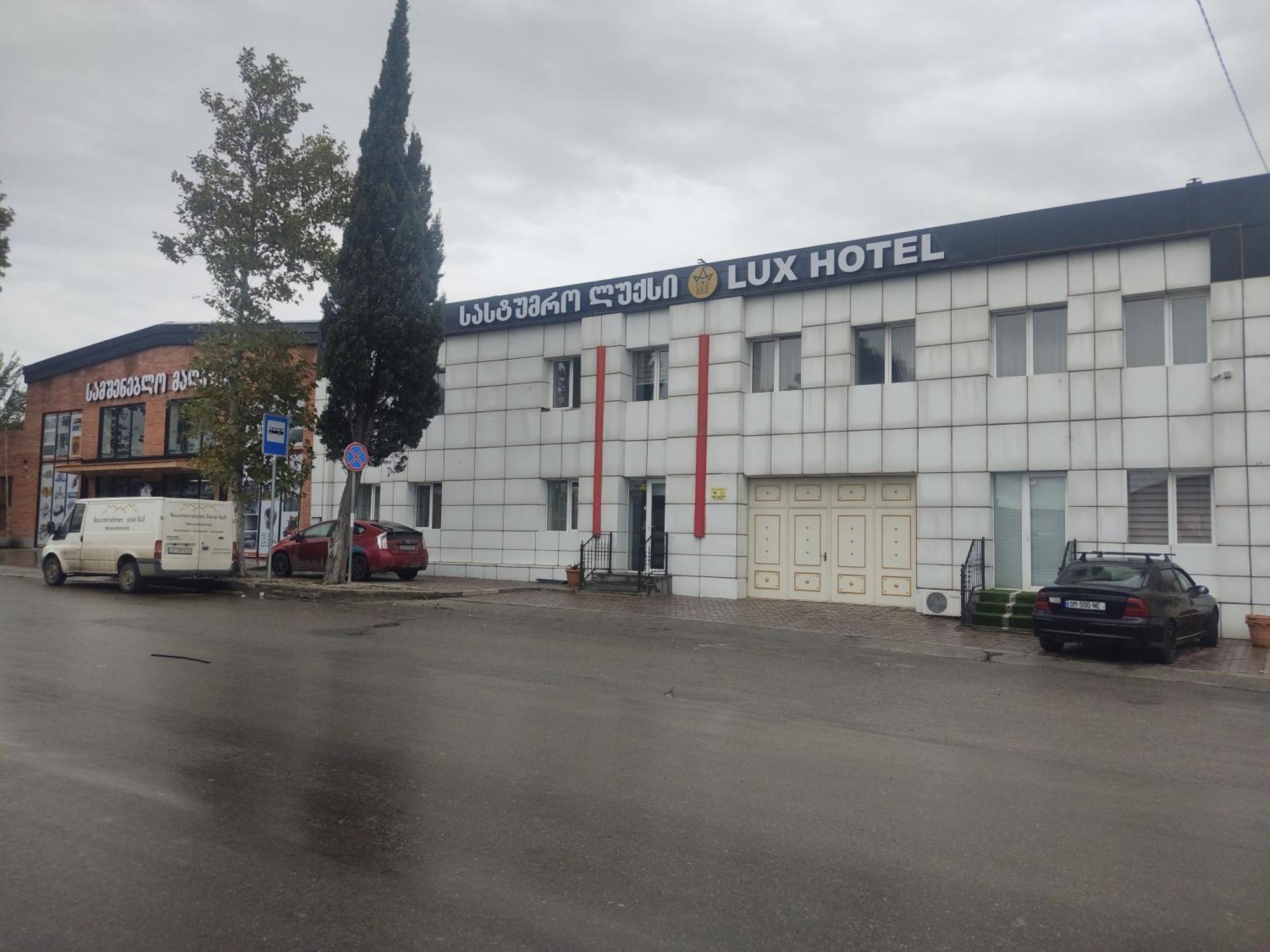 Hotel Lux Tbilisi Ngoại thất bức ảnh